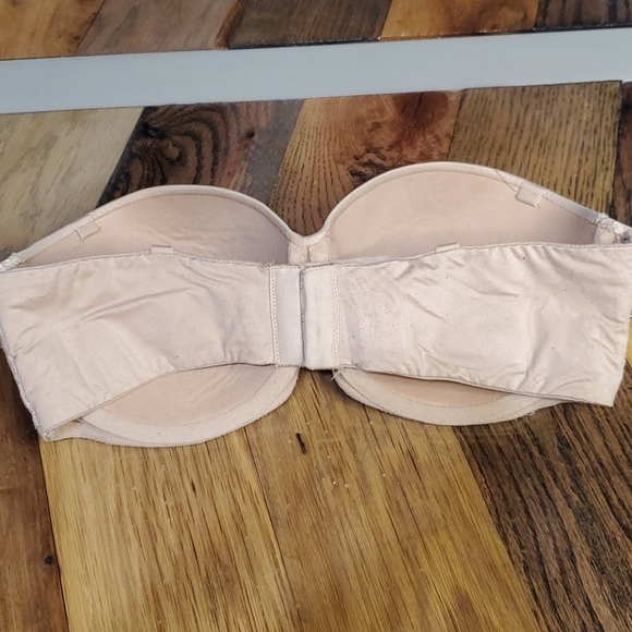 Victorias Secret strapless nude bra - Picture 6 of 6